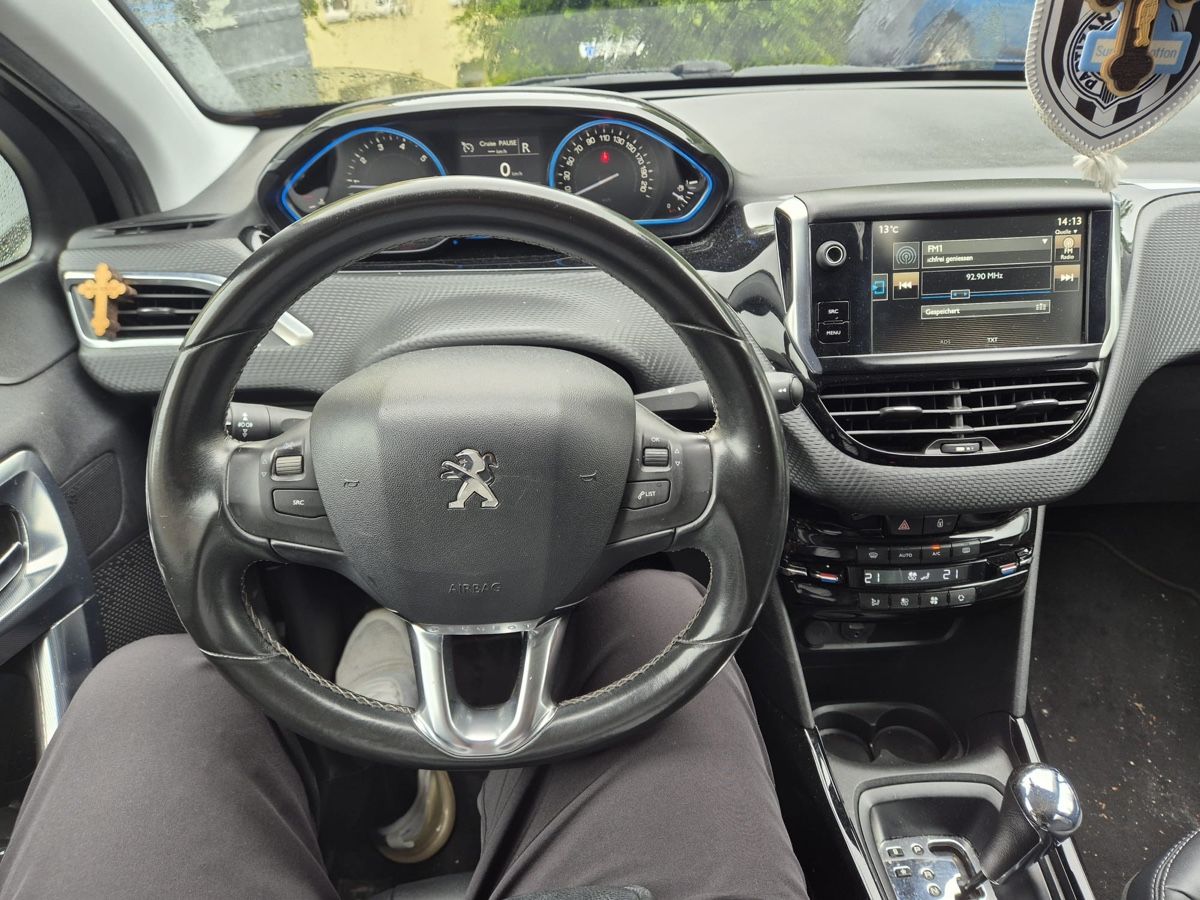 Peugeot Autos: Peugeot 2008 – Gebraucht aus Uzwil von and_z5g9 4