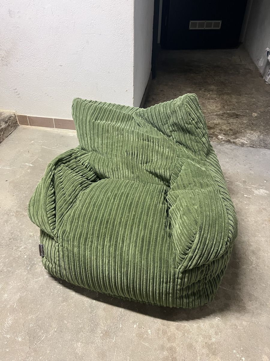 Lounge Pug Sessel: olivgrüner Sitzsack – Gebraucht aus Basel von cin_g2k5