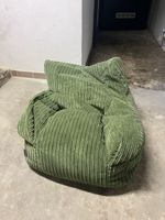 olivgrüner Sitzsack