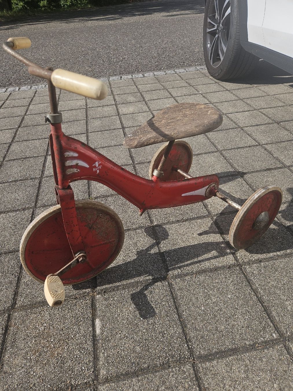 Veicoli per bambini: Kemp Kinderdreirad rot Metall Holz  – Usato da Brittnau venduto da Lexmark77 2