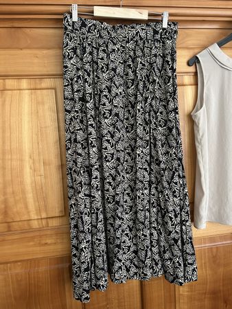 Tom Tailor Langer Rock, Gr. 40, Top Zustand!