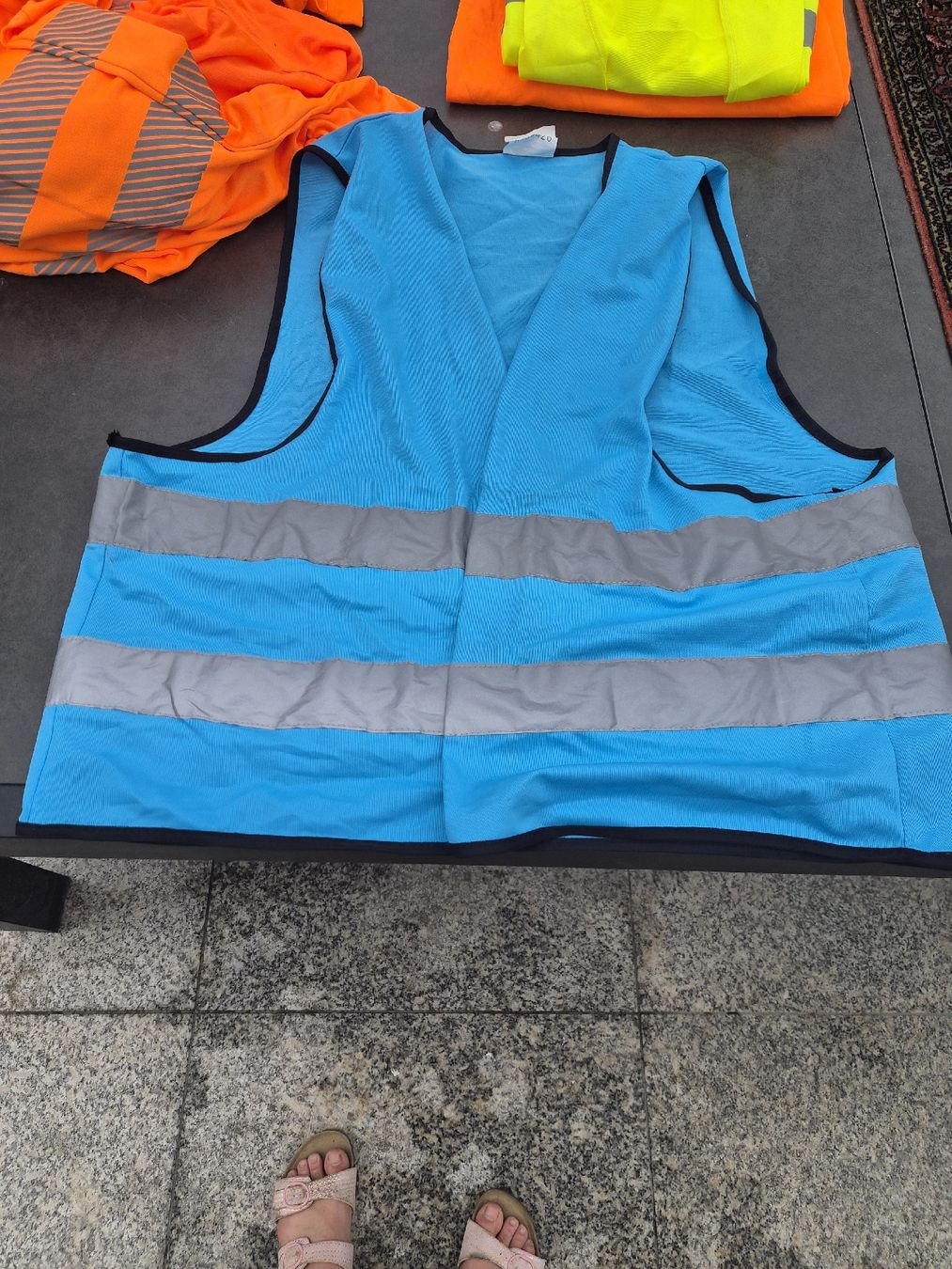 Gilet & Giacche: Coop Warnweste blau Grösse L/XL – Usato da Fislisbach venduto da Crisisgusita 1