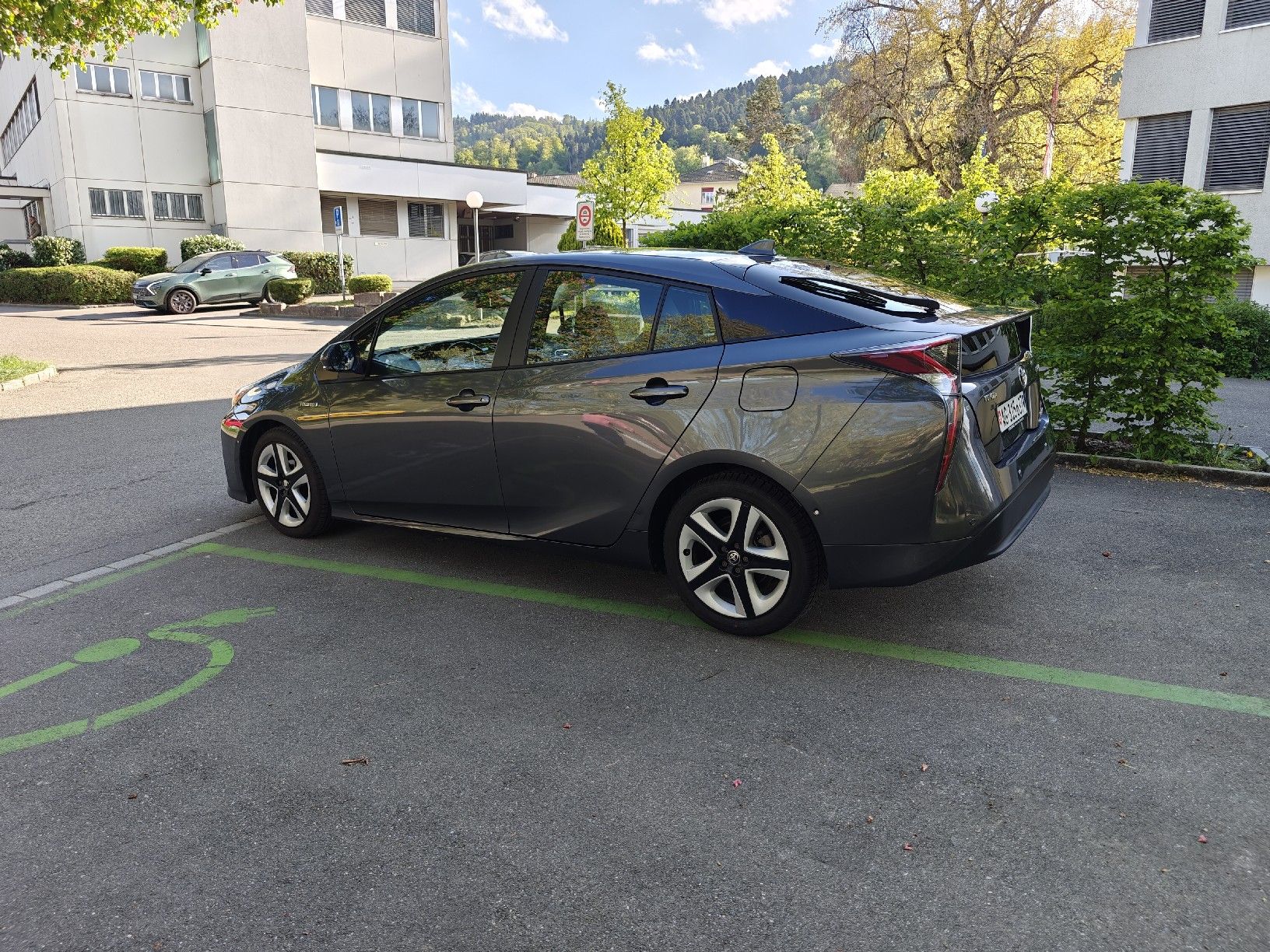 Toyota Automobili: Toyota Prius 1.8 Sol. Premium ab 1.- – Usato da Neuenhof venduto da llu_mwd6 1