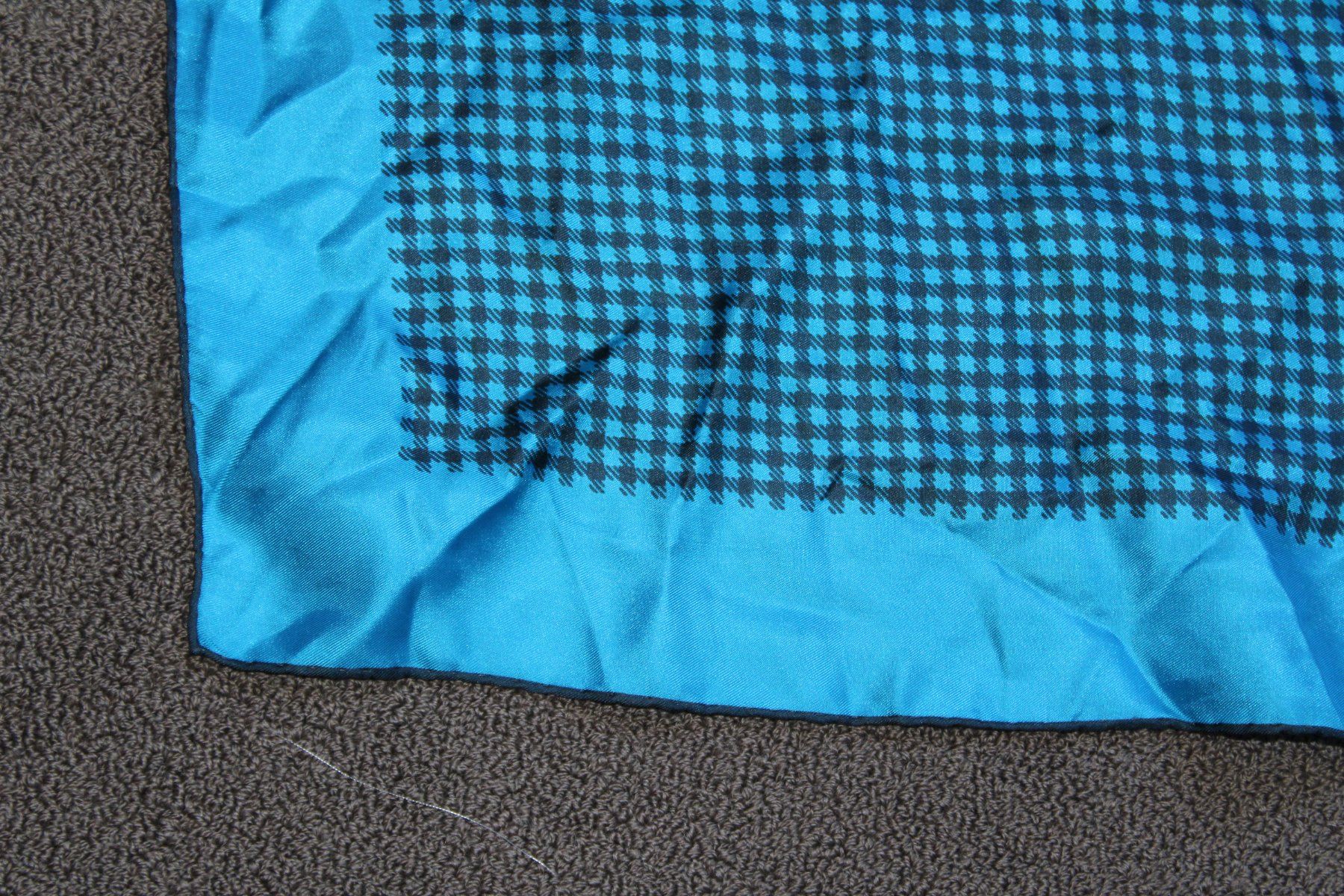 Foulard & Sciarpe: Foulard – Usato da Schaan venduto da antikes_und_kurioses 3