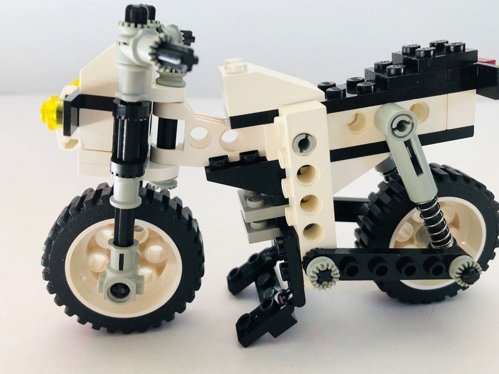 Lego Kit di costruzioni: Lego Technic Cafe Racer (8810)und Night Chopper (8825) – Usato da kleindöttingen venduto da schatzfinder 3