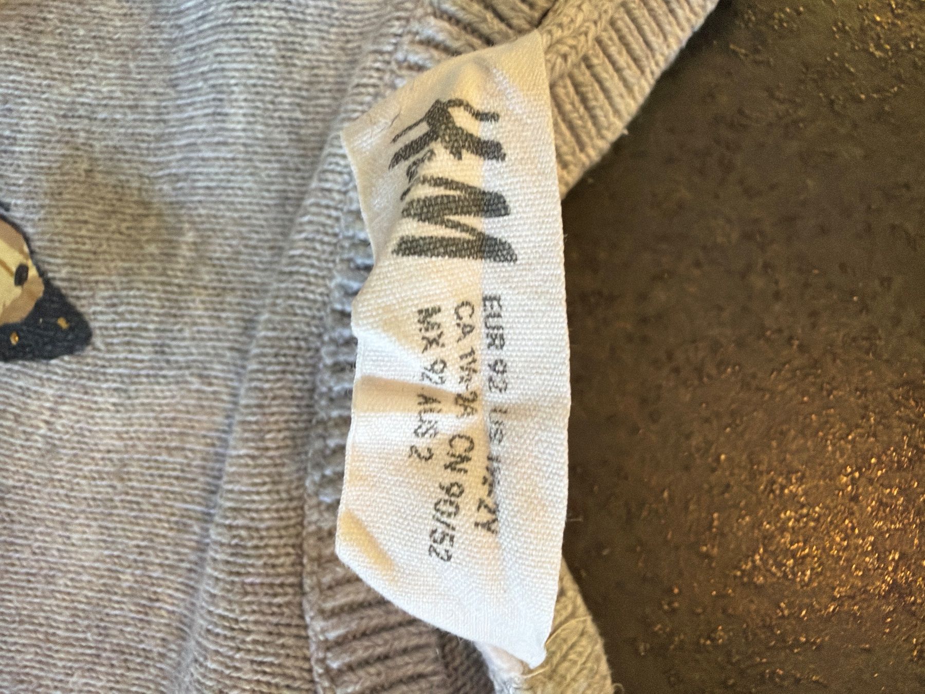 Maglioni & Felpe: Süsser H&M Pullover, Gr.86 , mit Schmetterlingen🦋 – Usato da Brüttisellen venduto da val_r8g6 1