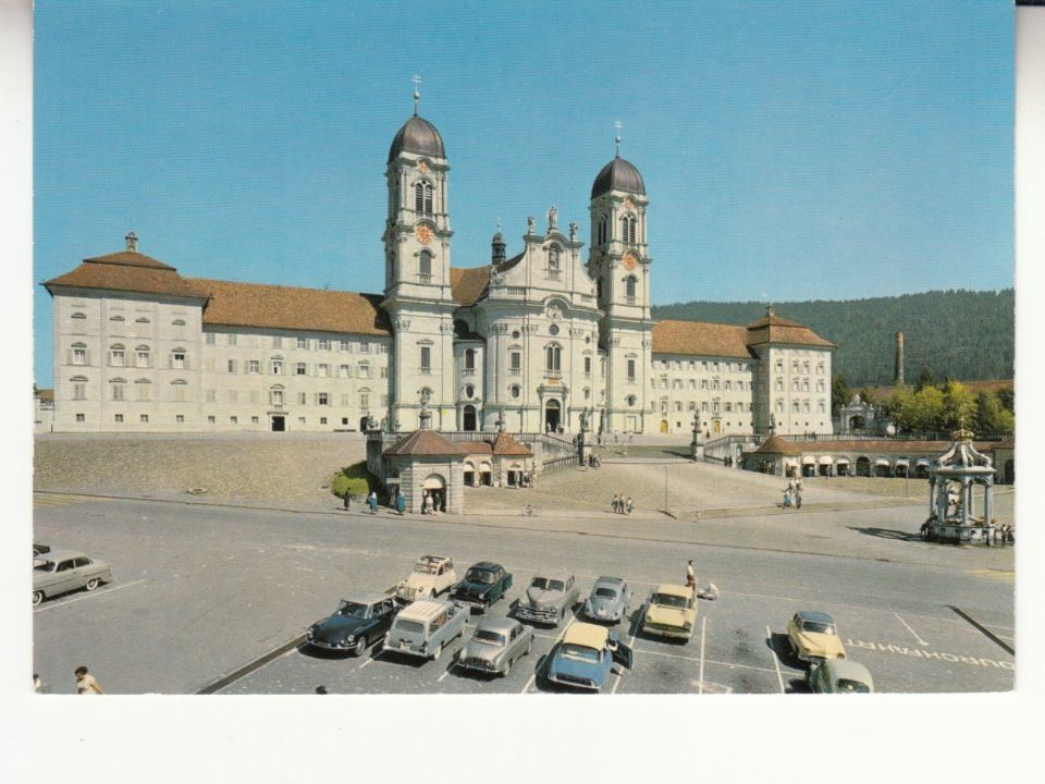 Cartoline postali: Einsiedeln ca. 1970 – Usato da Bürglen TG venduto da StampGraf