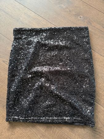 Schwarzer Pailletten Minirock, Grösse S, festlich! ✨