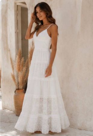 Vends élégante robe longue blanche Esprit bohème romantique