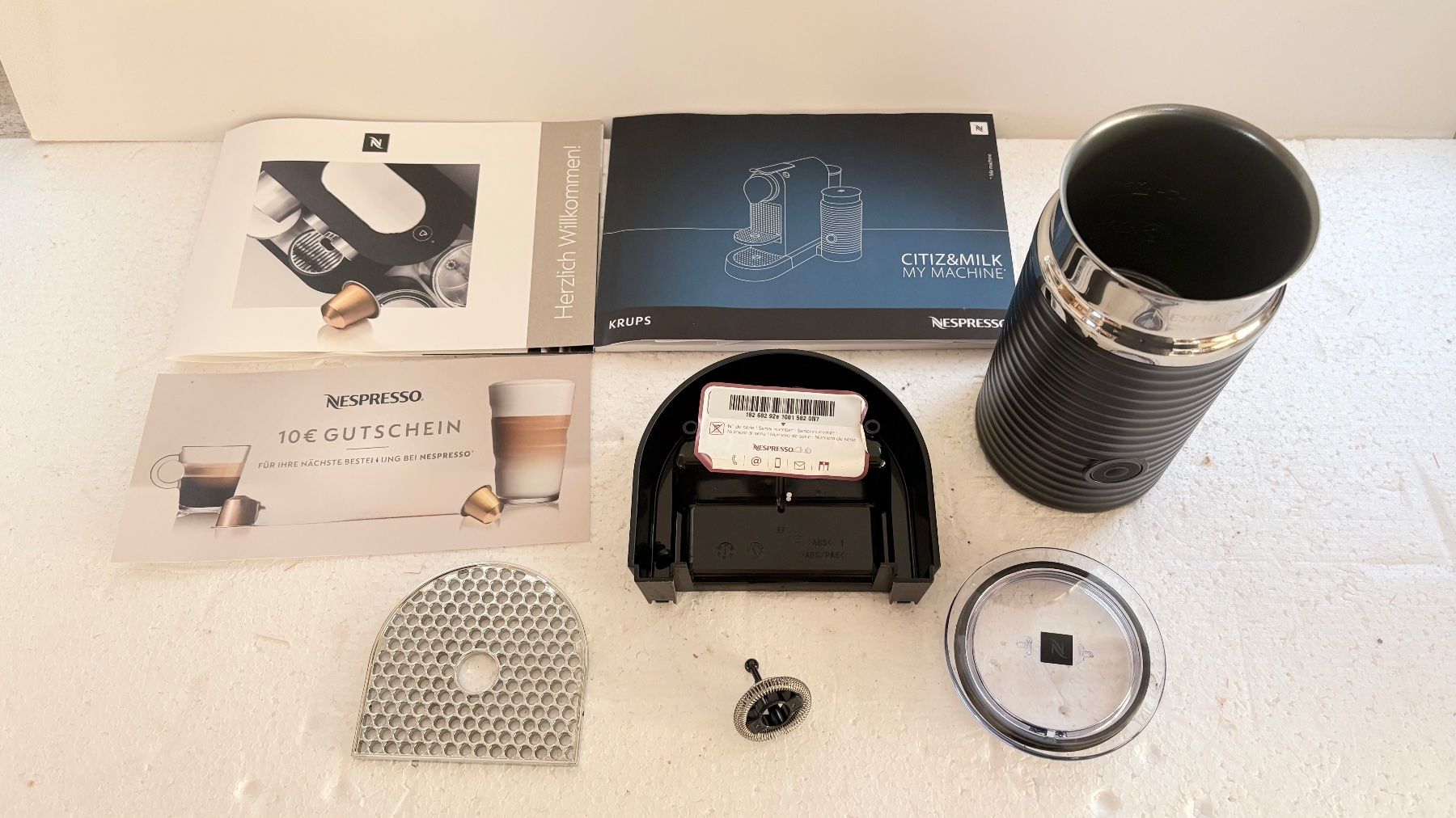 Krups Macchine per caffè & Macchine per espresso: Nespresso Kaffemaschine Macchiato – Nuovo (secondo la descrizione) da Altdorf UR venduto da zar_fcd6 3