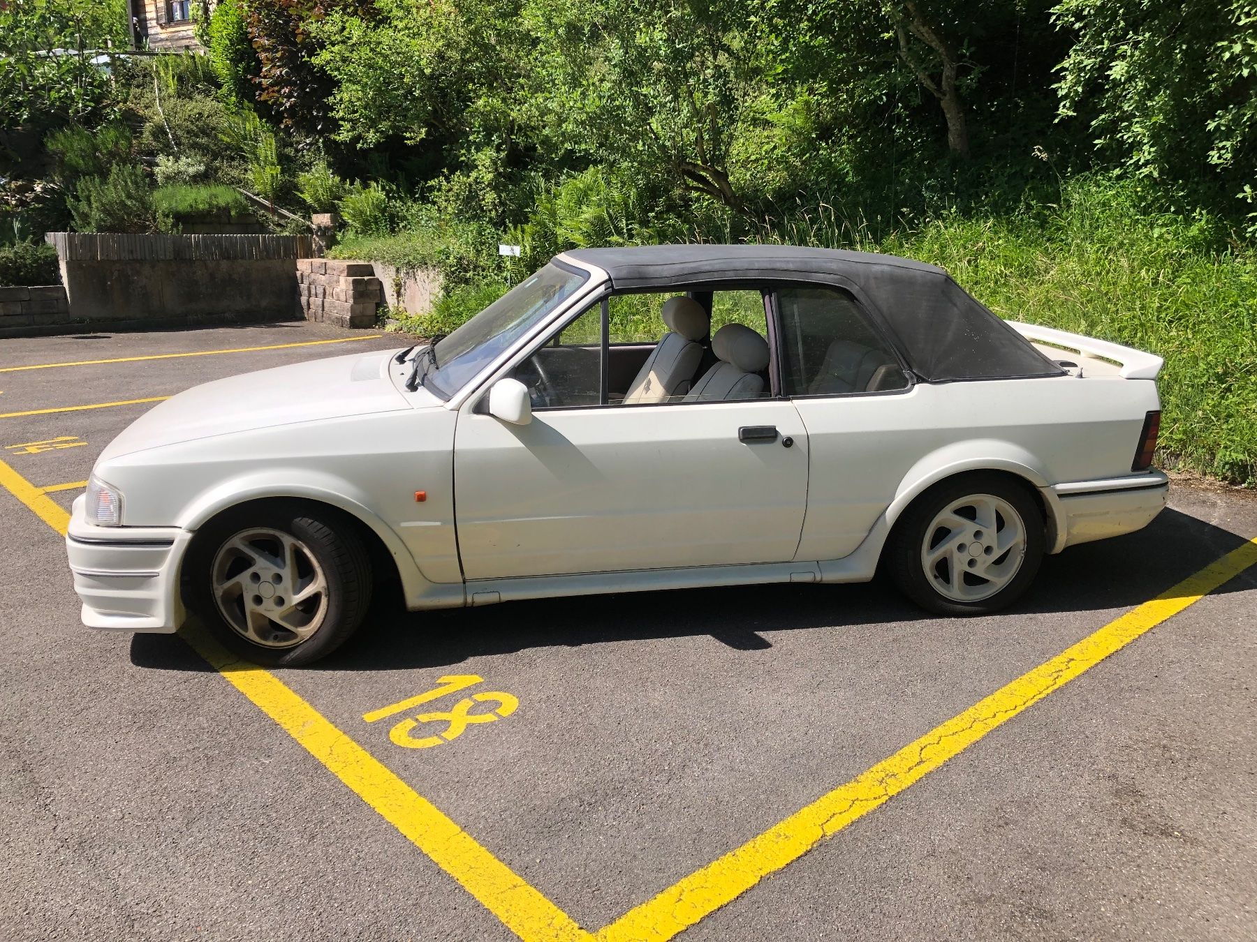 Ford Autos: * FORD ESCORT XR3i * – Gebraucht aus Horgen von Roka63 1