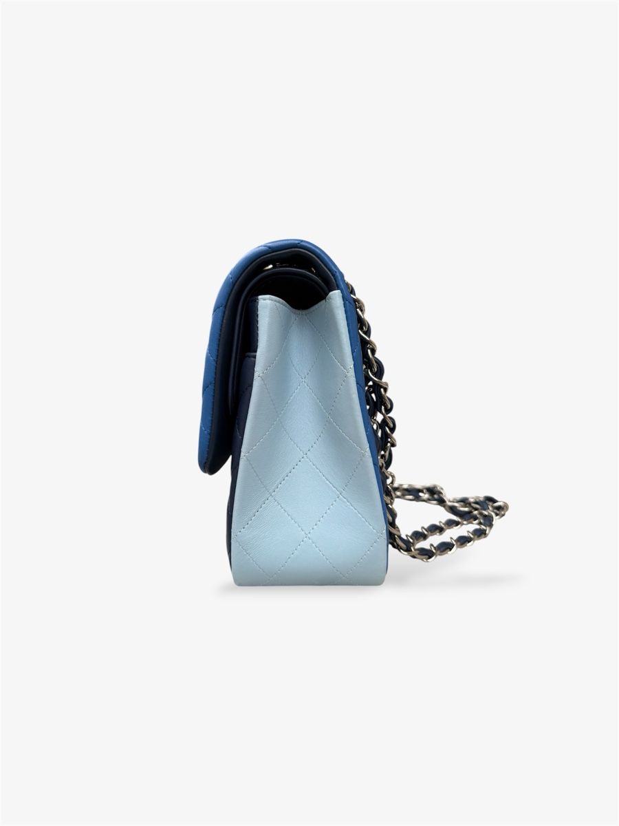 Borse: CHANEL Timeless Classic Flap tricolore bleu  – Usato da Versoix venduto da Monjolitresor 2