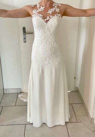 Elegantes Brautkleid mit Spitzen Gr. 36/38 inkl. Schleier