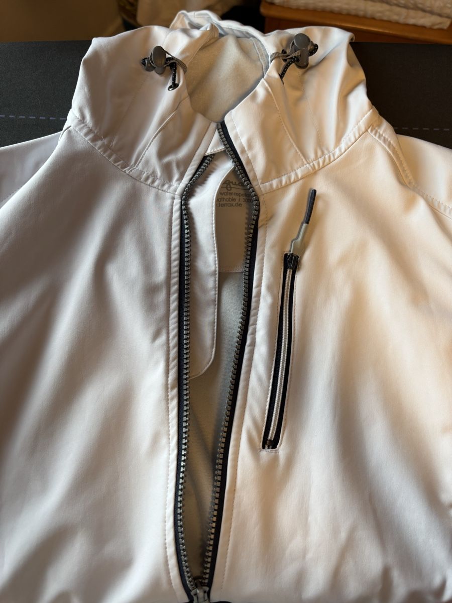 Giacche: Schöne Softshell Jacke Gr. 38 – Usato da Kesswil venduto da Branca-01 5