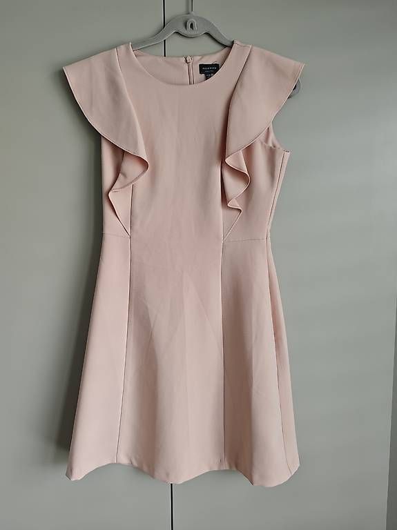 Robes: Kleid in Hellrosa / Beige  Gr. 38 Reserved – D'occasion à Bern par jug_l8tl
