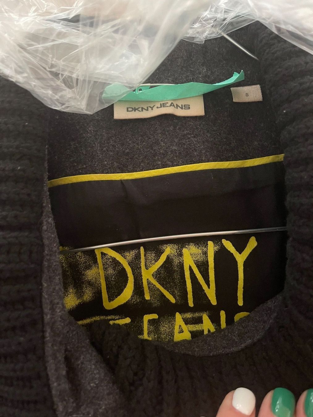 DKNY Mäntel: Mangel DKNY – Gebraucht aus Rickenbach b. Wil von iah_pg6d 2