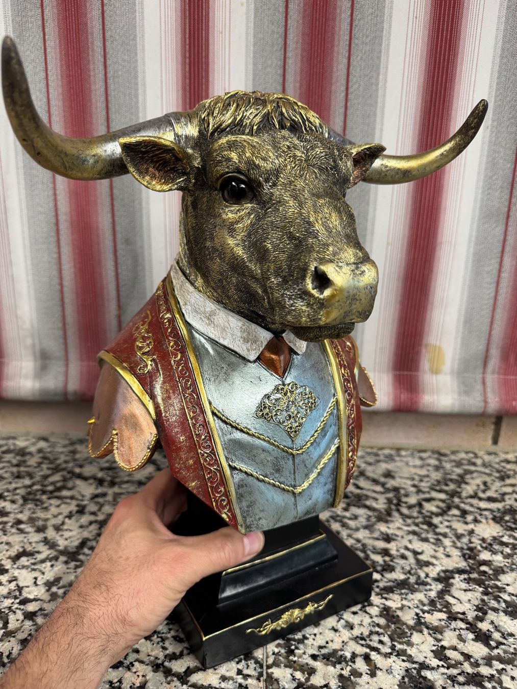 Toutes les décorations: Schöne Stierkopf-Figur – D'occasion à Winterthur par sportdisco2 5