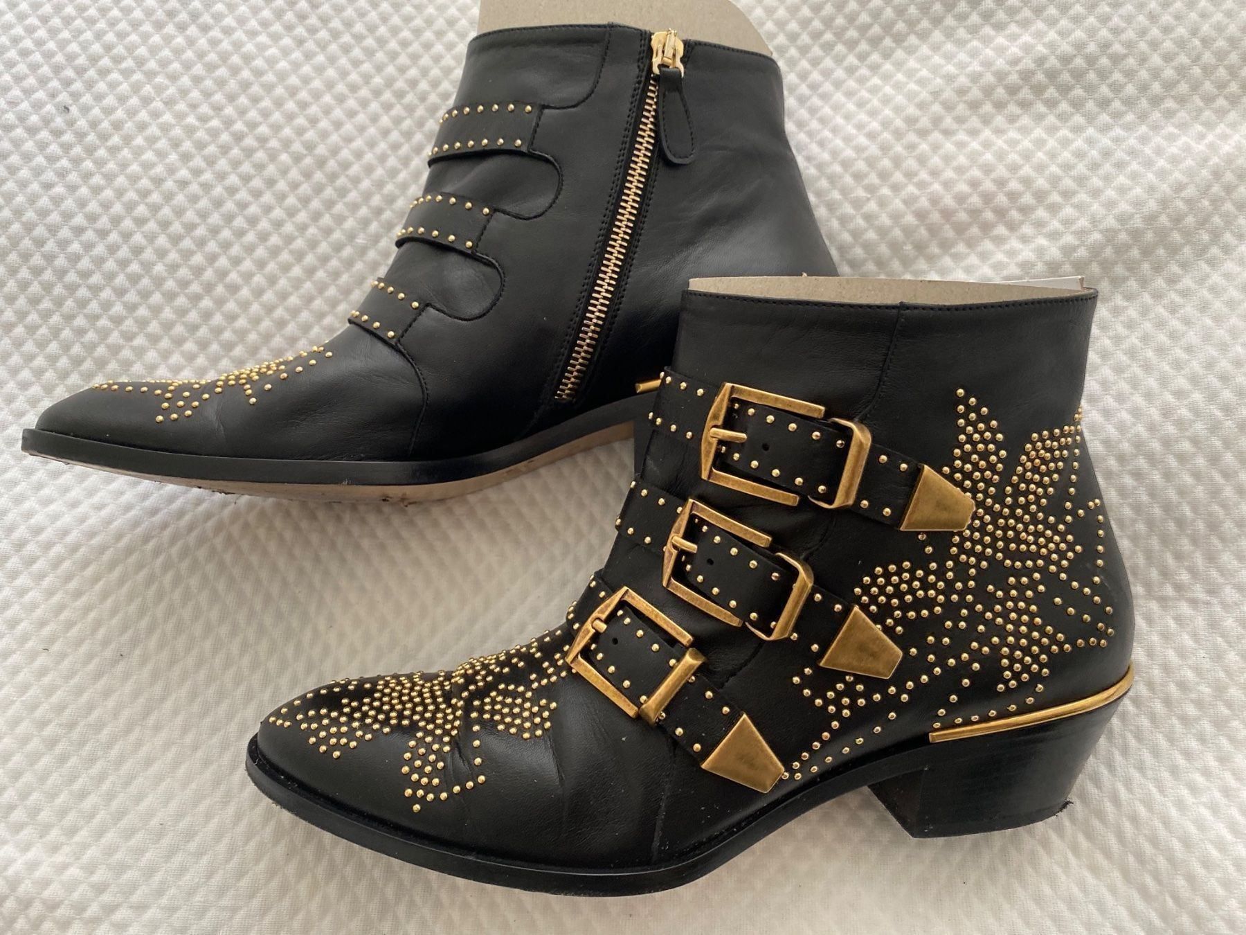 Chloé Scarpe da donna: Chloé Stiefelletten Black Gold – Usato da Bern venduto da schnupka