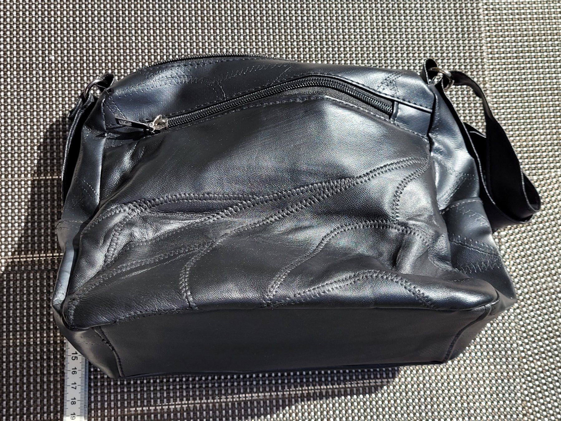 Taschen für Damen: Damen-Handtasche Leder NEU/OVP – Neu und originalverpackt aus Oetwil am See von swisspeak 6