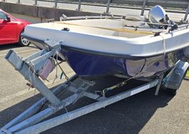 Motorboot inkl. Trailer mit 8PS