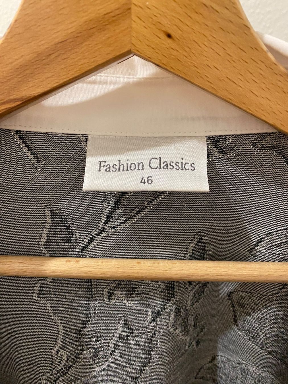 Chemisiers: Fashion Classics Bluse mit Reissverschluss Gr. 46 – D'occasion à Pratteln par a23_j2gs 9
