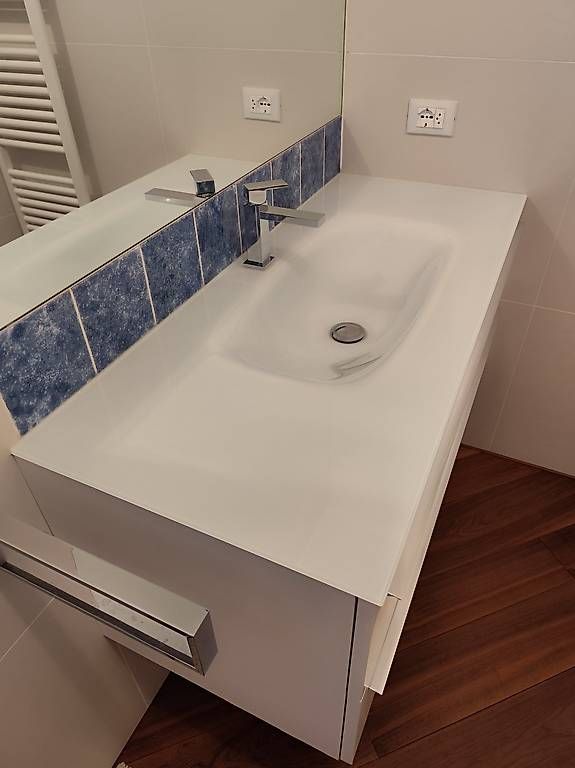 Lavabi & lavandini: Top vetro bianco mobile lavabo – Usato da Castagnola venduto da ste_w6fj