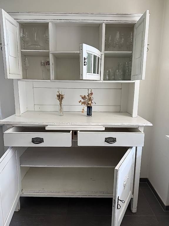 Büffets: Antiker Küchenbuffetschrank im Shabby-Chic-Stil – Gebraucht aus Wallbach von sumobax 1