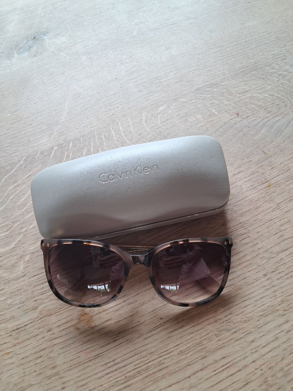 Calvin Klein Occhiali & Lenti: Calvin Klein Sonnenbrille – Usato da Huttwil venduto da T.Lanz23 2