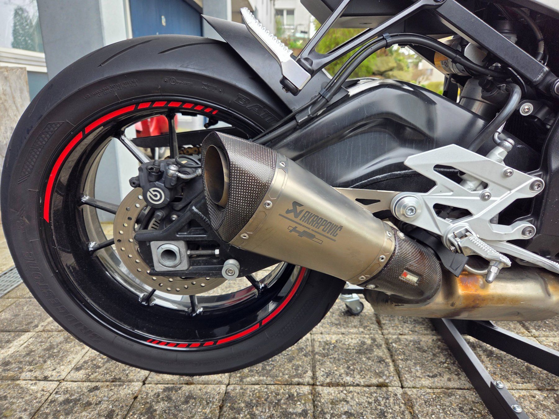 BMW Strada: BMW S1000R – Usato da Rotkreuz venduto da Michael-A 4