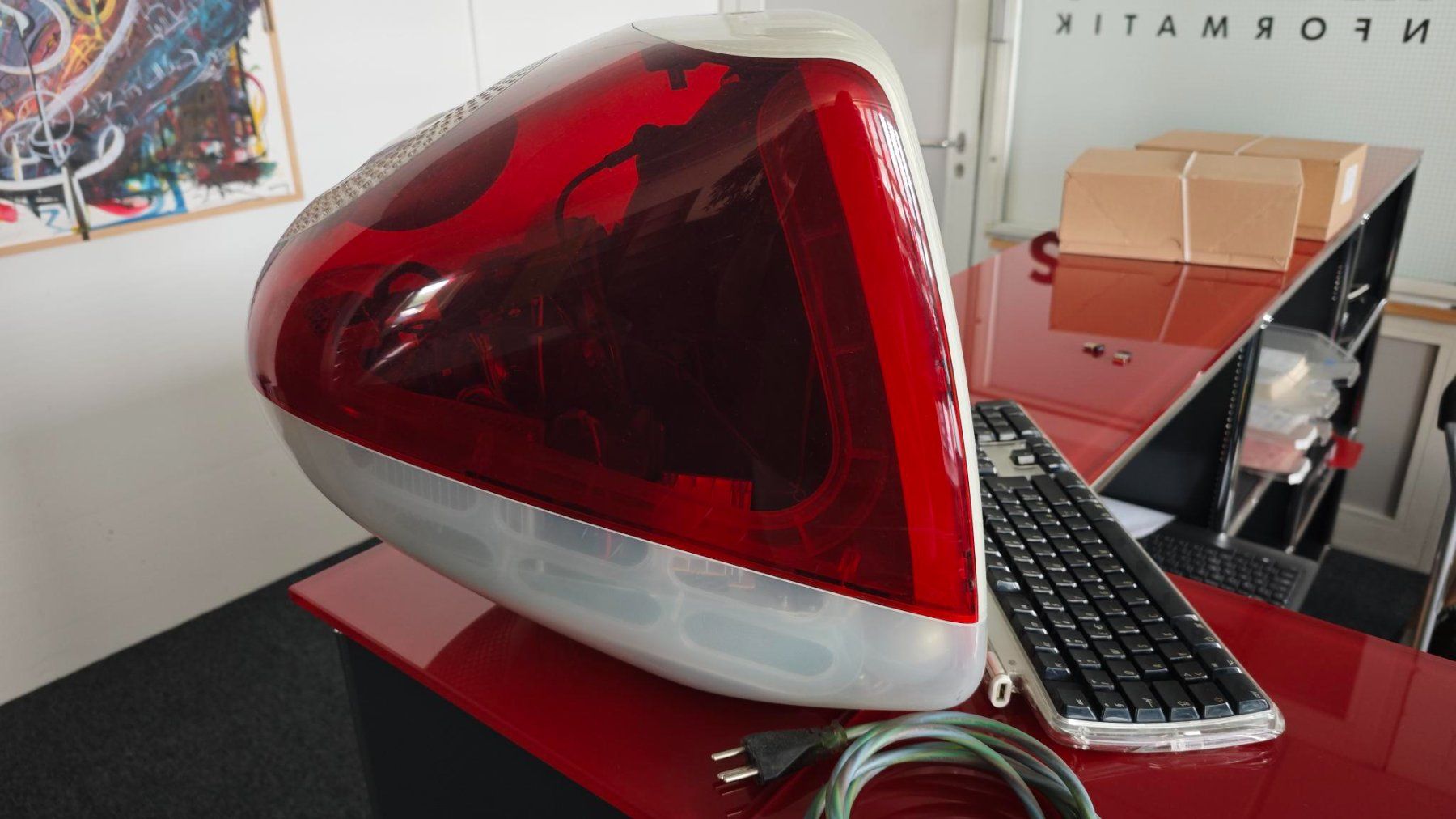Apple PCs: Apple iMac G3 - rot – Gebraucht aus Unterentfelden von main5035