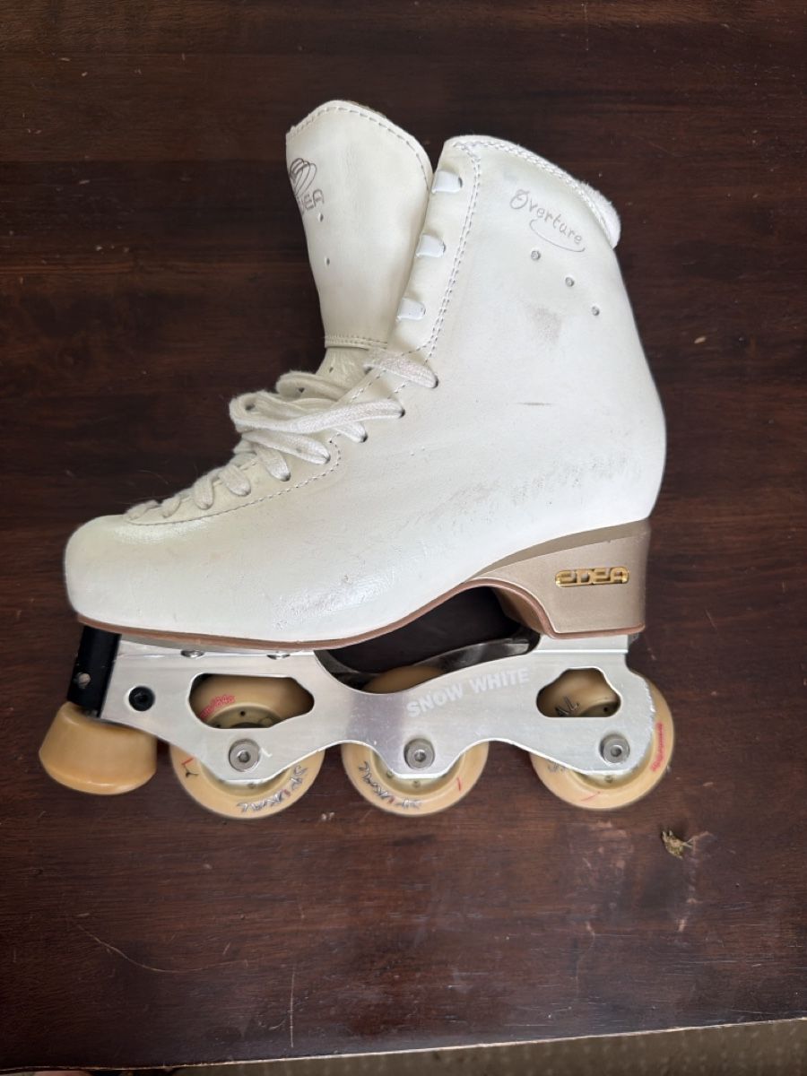 Pattini in linea & Pattini a rotelle: Roller skates - EDEA "Overture" - Snow White (Size 240) – Usato da Genève venduto da wie_8zbm 1