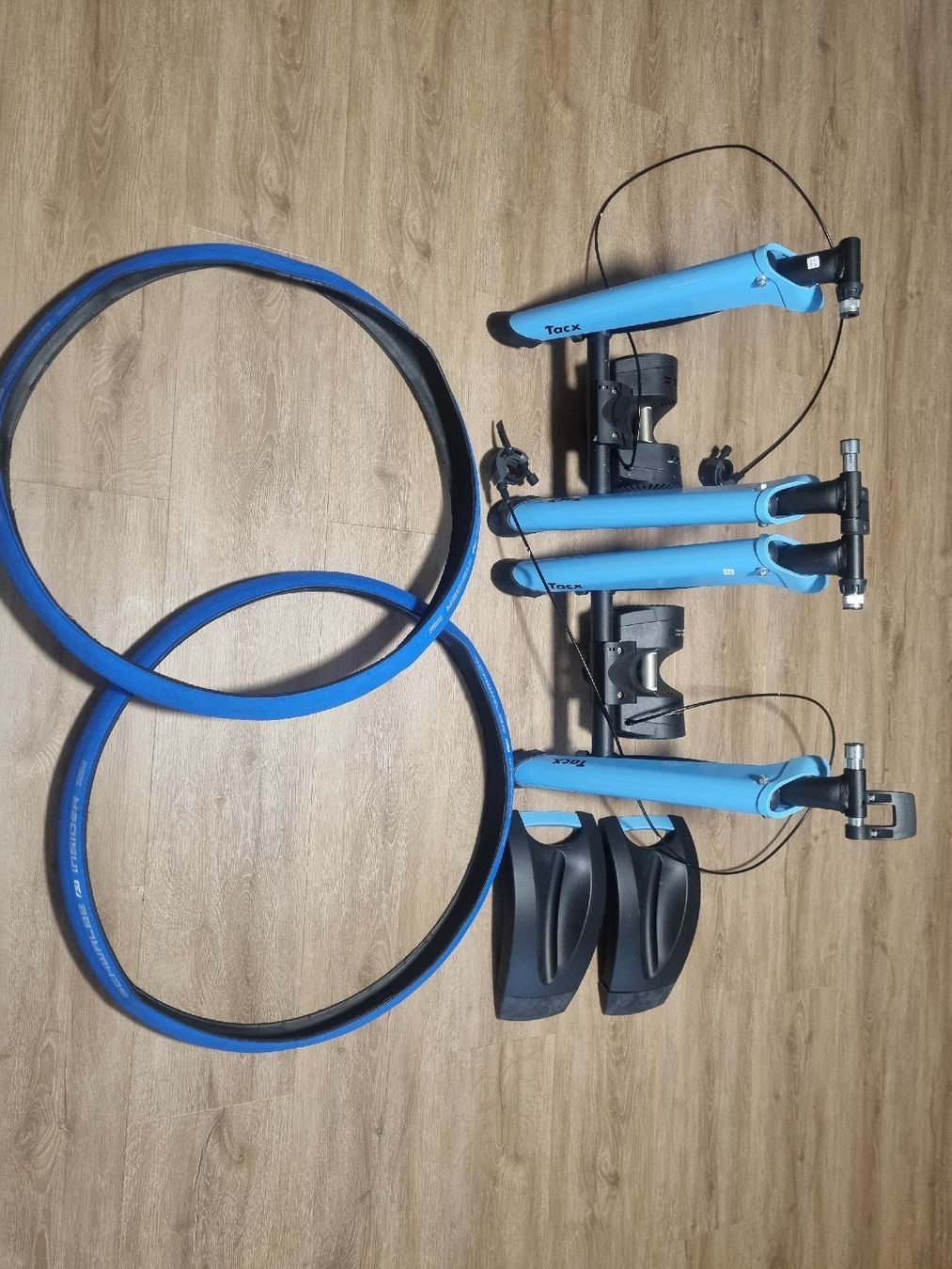 Tacx Hometrainer: Rollentrainer 2x – Nuovo (secondo la descrizione) da Rüschegg Gambach venduto da fanie_s 1