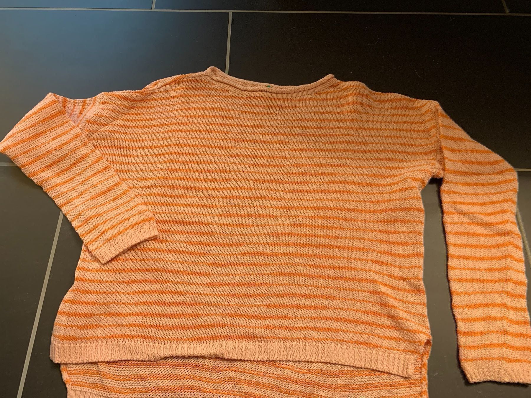 Benetton Maglioni & Felpe: Benetton Pullover Pulli gr 140 – Usato da Oberweningen venduto da Jogi2