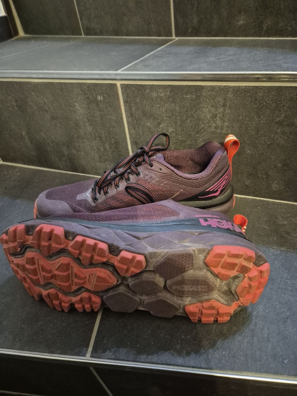 Chaussures femmes: Schuhe 38 1/2 – D'occasion à Würenlingen par kuh33 2