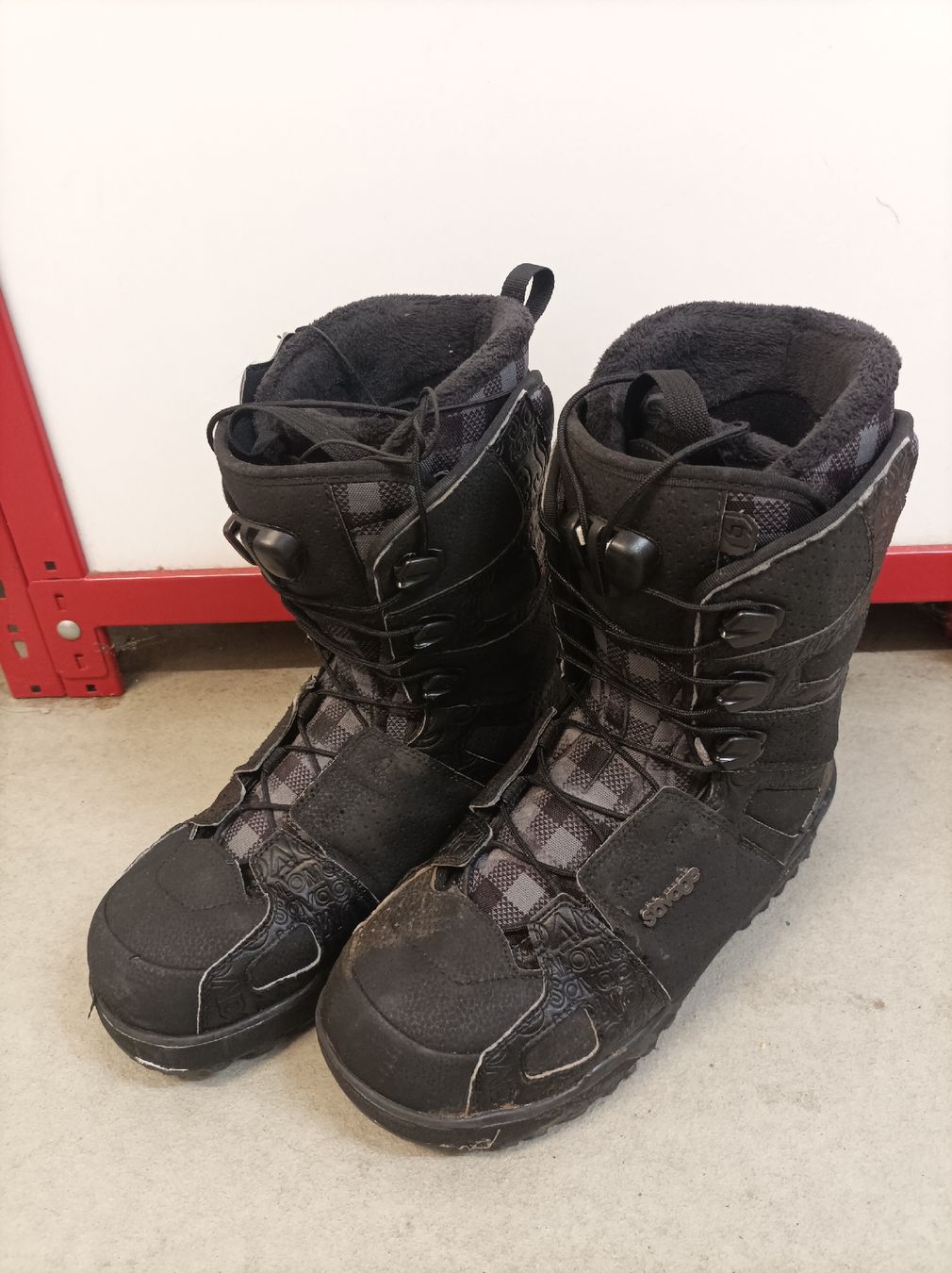 Salomon Herrenschuhe: Snowboardschuhe Salomon "Savage" – Gebraucht aus Olten von