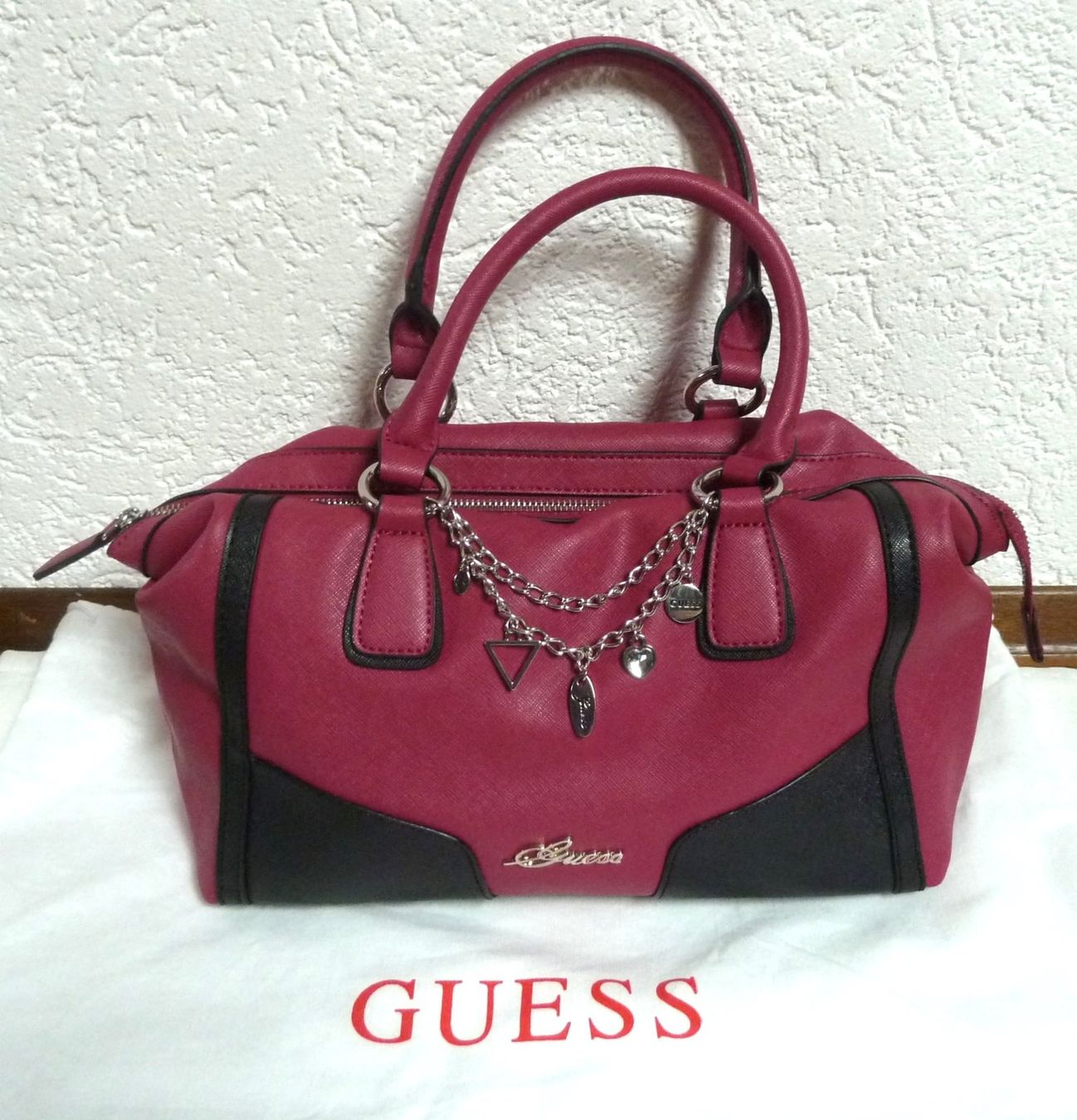 Guess Borse da donna: Authentische Guess-Handtasche. – Nuovo e nell'imballaggio originale da Lamboing venduto da Qtrica 1