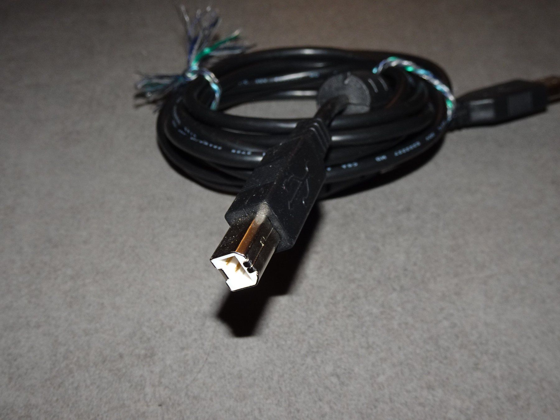 Cavi: USB Kabel – Usato da Bassersdorf venduto da Nianda 1