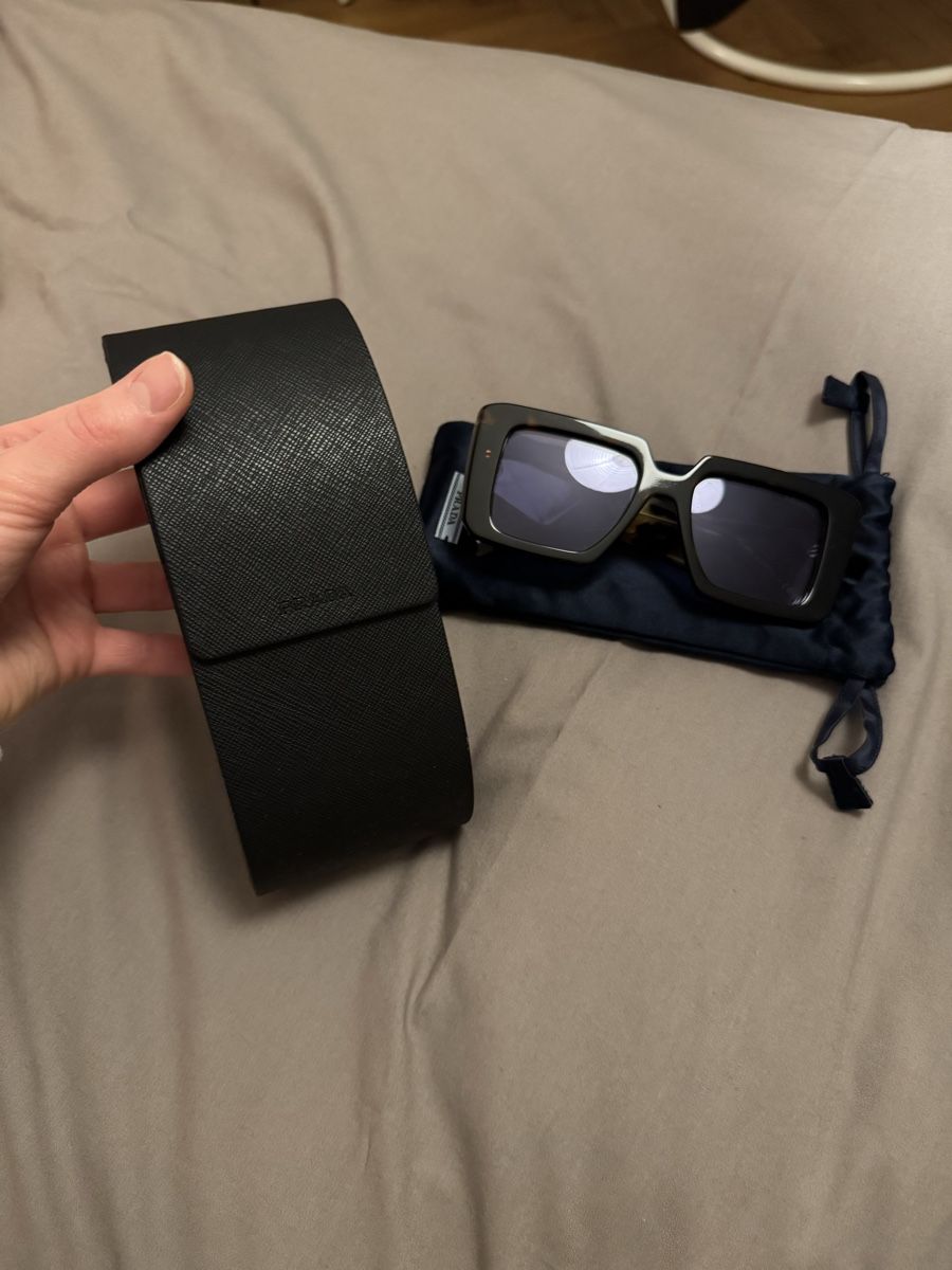 Prada Brillen & Gläser: Prada Sonnebrille – Neu (gemäss Beschreibung) aus Allschwil von sim_p7pm 2