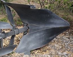 Pflug Metall Landwirtschaftlicher Anbaugerät Guter Zustand