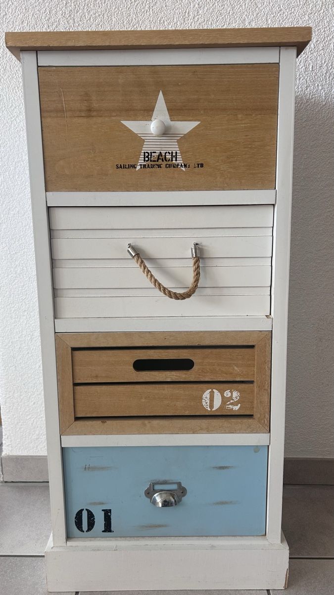 Cassettiere: Kommode mit 4 Schubladen im Shabby Chic Stil – Usato da Horgen venduto da Bananenblues12