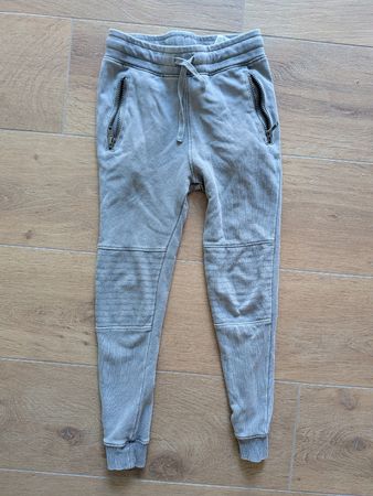 Trainerhose Grösse 122