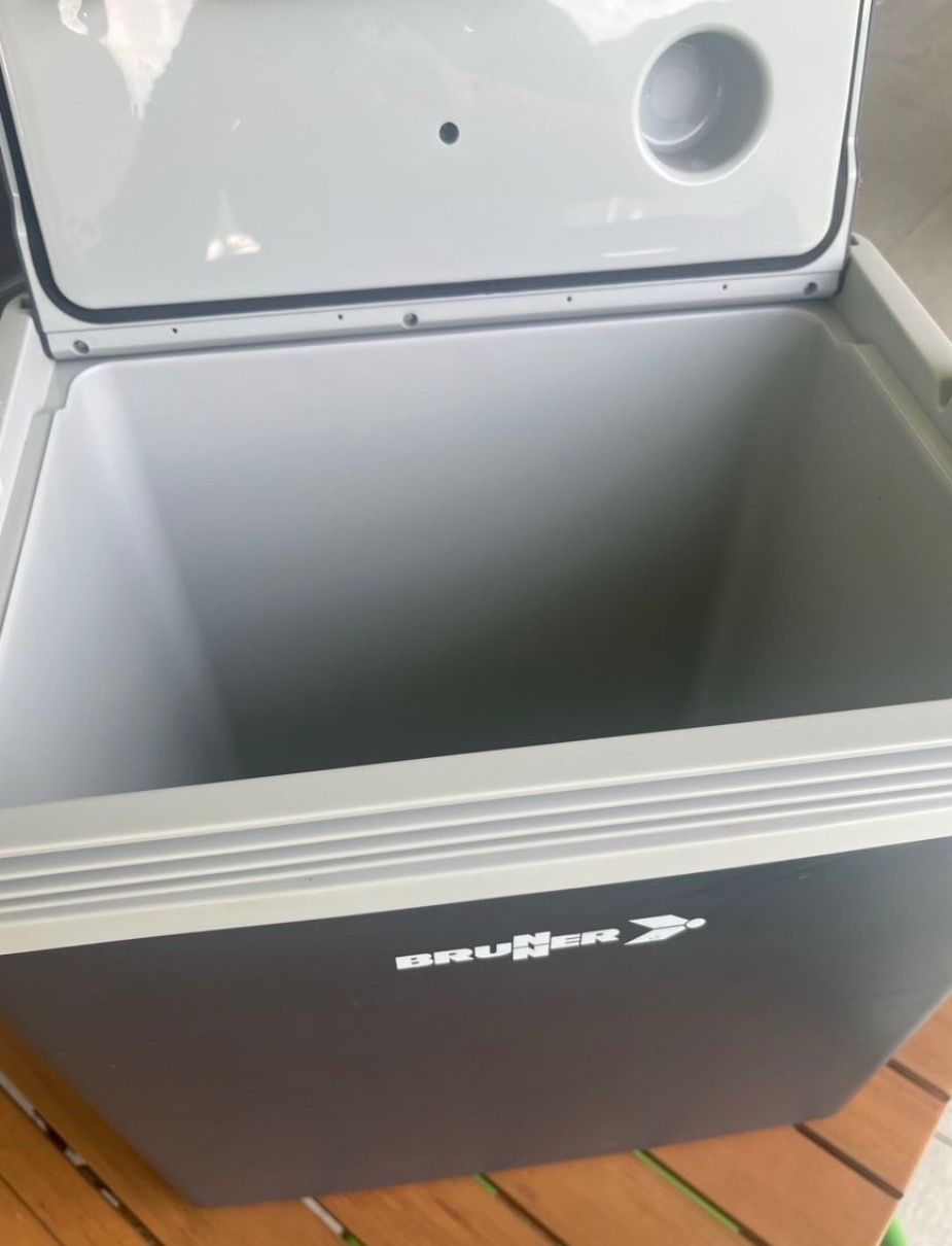 Frigoriferi & Refrigeratori: Brunner Polarys Travel 25 Cooler Box – Usato da Vaduz venduto da Wurzla777 3
