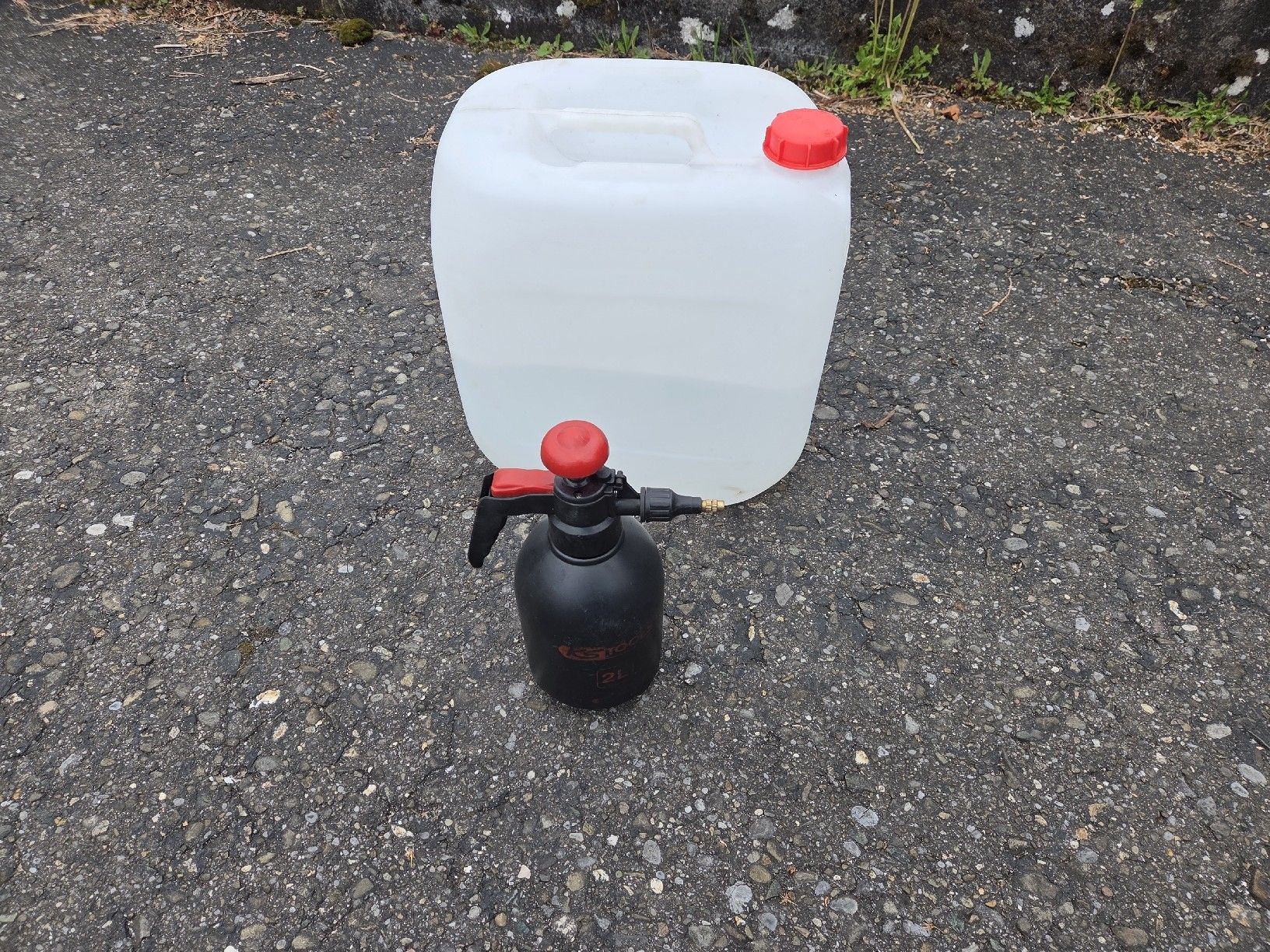 Accessori: Bremsenreiniger ca 10Liter mit Sprühflasche KS Tools – Usato da Villmergen venduto da schluessel65