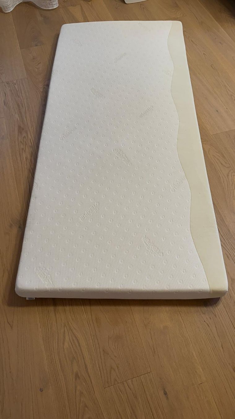 Tempur Matratzen: Tempur Matratzenauflage 200x90x8cm – Gebraucht aus Münchenstein von AN_SI