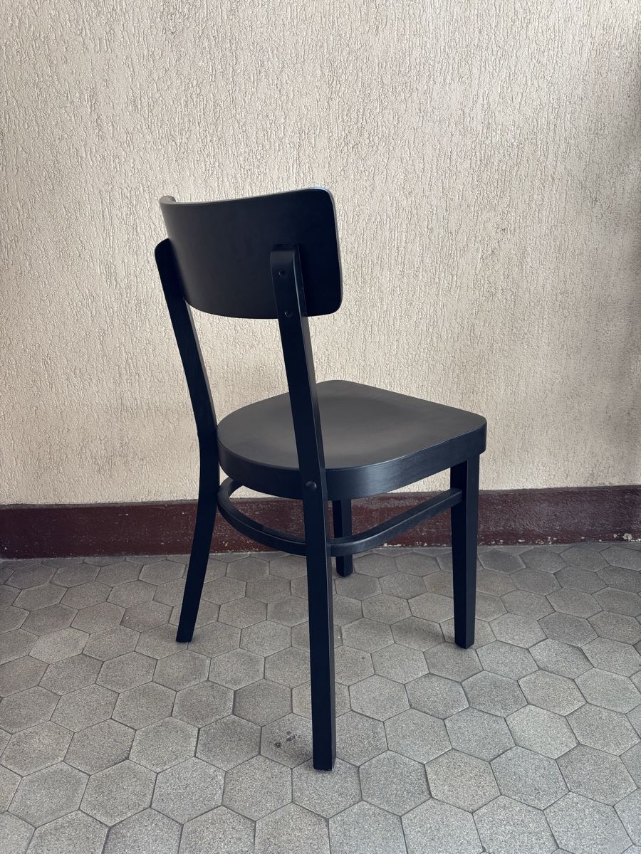 Pfister Stühle: 4 schwarze Cinderella-Stühle – Gebraucht aus Zürich von Eduardo_Cav 2
