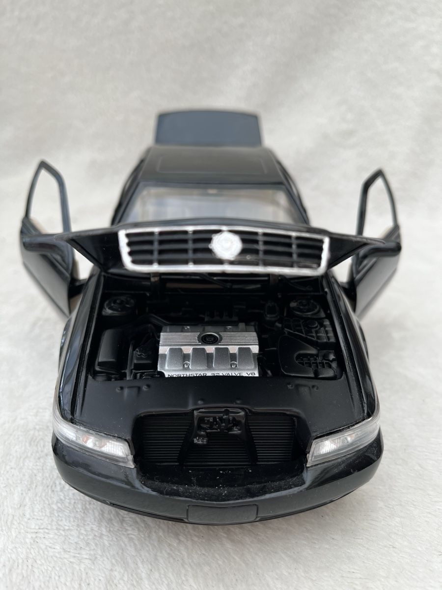 Cadillac Modellini d'auto: Cadillac Seville 1998  – Nuovo e nell'imballaggio originale da Oberweningen venduto da mer_2yn9 2