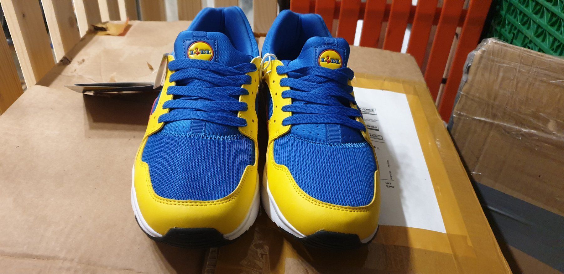 Scarpe da uomo: LIDL Sneakers 37 – Usato da Font venduto da Stef75 1