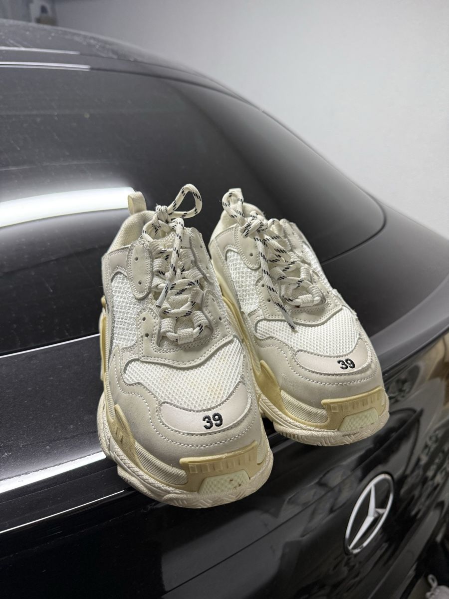Balenciaga Triple S Gr. 39 Weiss/Beige Damen Sneaker (Gebraucht) in ...