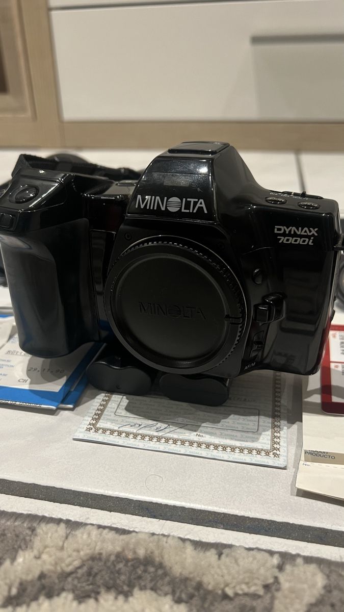 Minolta Fotocamera: Minolta Dynax 7000i Analog Kamera + 2 Objektive – Usato da Unterkulm venduto da Sita013 4