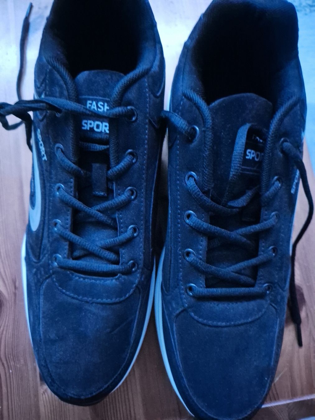 Scarpe da uomo: Schuhe Grösse 48 schwarz neuwertig – Nuovo (secondo la descrizione) da Wolhusen venduto da ima_2jjx